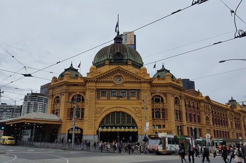 Private Transportation To Melbourne Airport From Cranbourne - Accommodation Gladstone 1