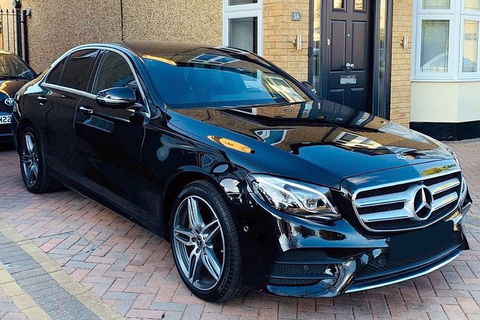 Arrival Private Transfers: Melbourne Airport MEL To Melbourne In Business Car - Accommodation Gladstone 3