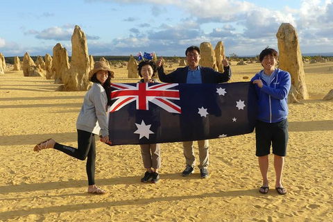 Private, Luxury Pinnacles Tour: Stargazing, Sand-boarding & Sightseeing - Accommodation Gladstone 4