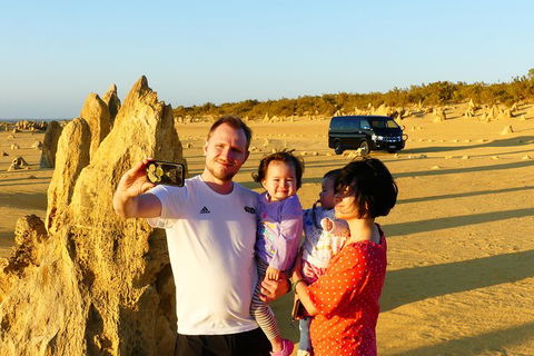 Private, Luxury Pinnacles Tour: Stargazing, Sand-boarding & Sightseeing - Accommodation Gladstone 1