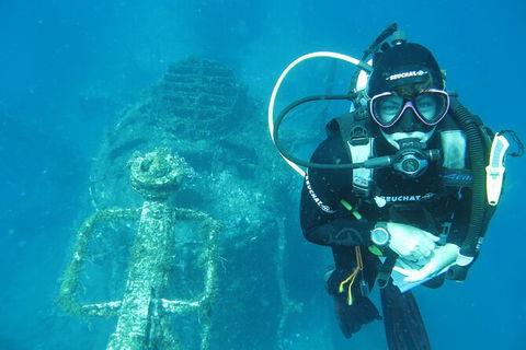 PADI Open Water Course - Accommodation Gladstone 0