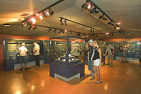 Battery Hill Mining Centre - Accommodation Gladstone 0