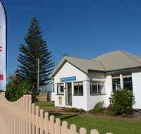 Hastings Fine Art Gallery - Accommodation Gladstone