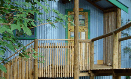 Blue Poles Gallery - Accommodation Gladstone
