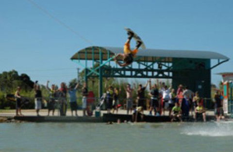 Cable Ski Cairns - Accommodation Gladstone 0