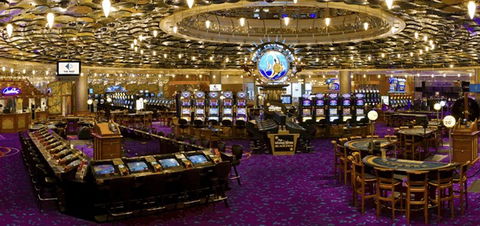 The Reef Hotel Casino - Accommodation Gladstone 3
