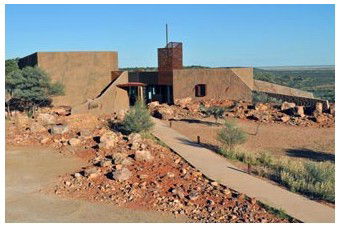 Australian Age Of Dinosaurs - Accommodation Gladstone 1