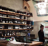 Denn Restaurant - Accommodation Gladstone