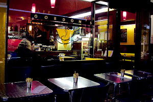 Gordon's Cafe - Accommodation Gladstone 0