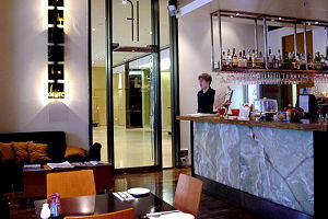 If Bar Food - Accommodation Gladstone 0