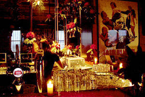 Cherry Bar - Accommodation Gladstone 0