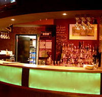 The Trader Bar - Accommodation Gladstone