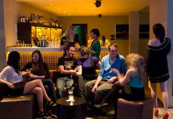 Hillside Hotel - Accommodation Gladstone 0