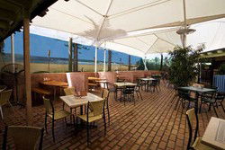 Kirra Beach Hotel - Accommodation Gladstone 0