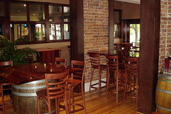 Moss Vale Hotel - Accommodation Gladstone 1