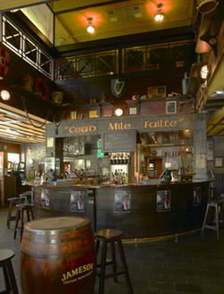 MJ Finnegans Irish Pub - Accommodation Gladstone 0