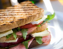 Ashley Hotel - Accommodation Gladstone 1