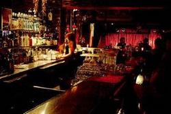 Cherry Bar - Accommodation Gladstone 2