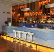 Pontoon Bar - Accommodation Gladstone