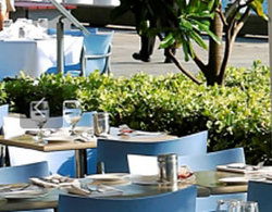 Nicks Bar And Grill - Accommodation Gladstone 1