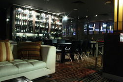 Jwow Bar - Accommodation Gladstone 3