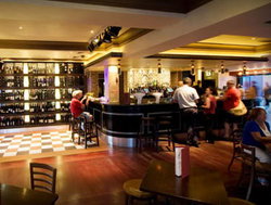 AB Hotel - Accommodation Gladstone 3
