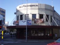 MJ Finnegans Irish Pub - Accommodation Gladstone 2
