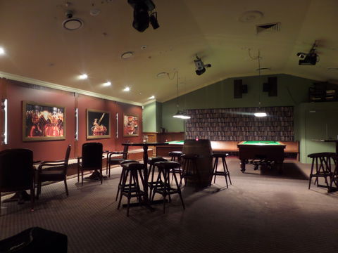 Castle Hill Tavern - Accommodation Gladstone 5