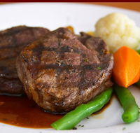 R. G. Mcgees Hotel Restaurant - Accommodation Gladstone