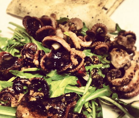 C'aphrodite Greek Restaurant - Accommodation Gladstone 3