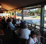 Paddy Maguire's Pub - Accommodation Gladstone