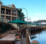The Woodport Inn - Accommodation Gladstone