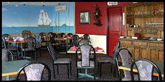 Schooners Bar & Grill - Accommodation Gladstone 1