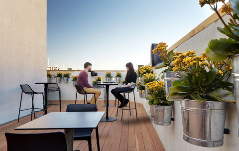 Subiaco Hotel - Accommodation Gladstone 2
