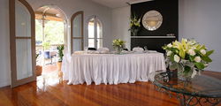Golden City Hotel - Accommodation Gladstone 0