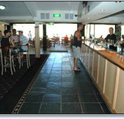 Bateau Bay Hotel - Accommodation Gladstone
