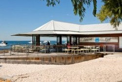 Aristos Waterfront Claremont - Accommodation Gladstone 0