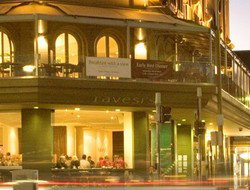 Ravesis Wine Bar - Accommodation Gladstone 0