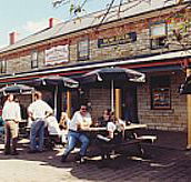 Surveyor General Inn - Accommodation Gladstone