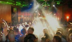 Q Bar - Accommodation Gladstone 1
