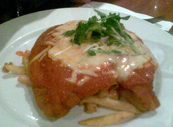 Commercial Hotel Alexandra - Accommodation Gladstone 2