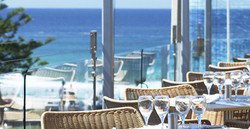 Ravesis Wine Bar - Accommodation Gladstone 2