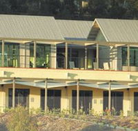 Cypress Lakes Golf  Country Club - Accommodation Gladstone