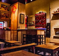 Double Happiness Bar - Accommodation Gladstone