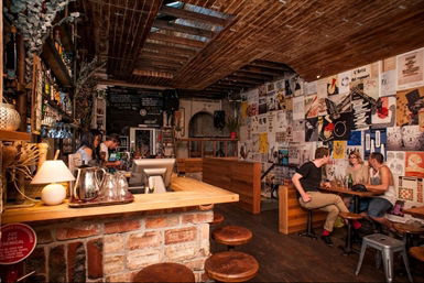 Melbourne VIC Accommodation Gladstone