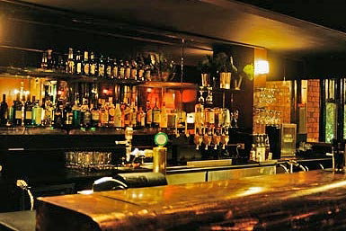 John Curtin Hotel - Accommodation Gladstone 0