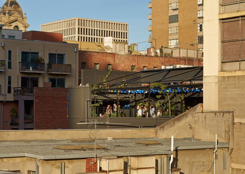 Loop Roof - Accommodation Gladstone 2