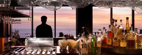 Lui Bar - Accommodation Gladstone 0