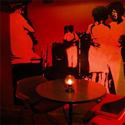 Bunker Lounge - Accommodation Gladstone 0