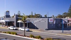 Bellevue Hotel Tuncurry - Accommodation Gladstone 0